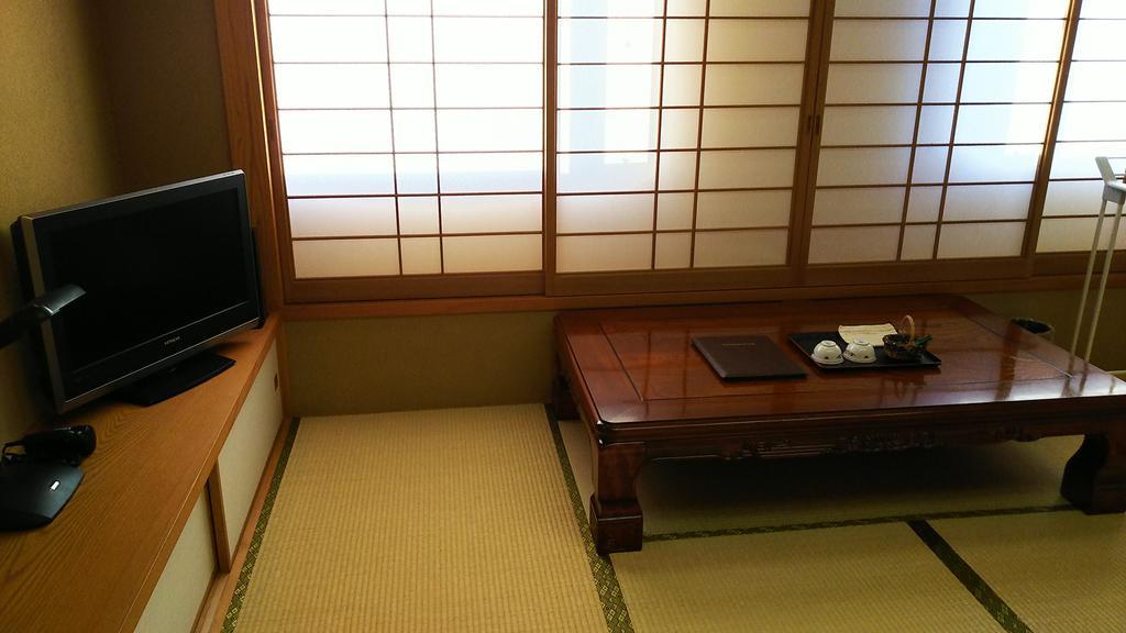 New Central Hotel Katsuta Hitachinaka Bagian luar foto